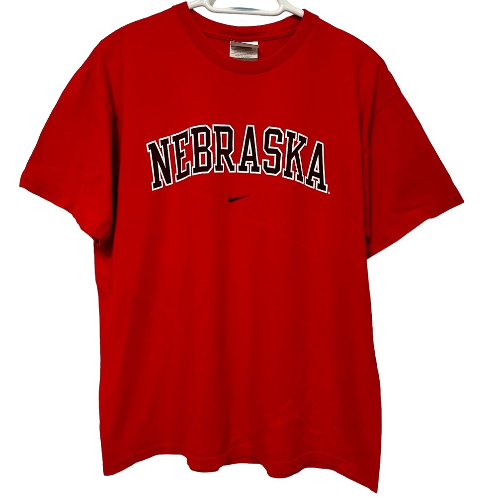 Y2K NEBRASKA CORNHUSKERS NIKE SHIRT CENTER SWOOSH LOGO FOOTBALL MENS MEDIUM